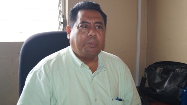 William Howard López