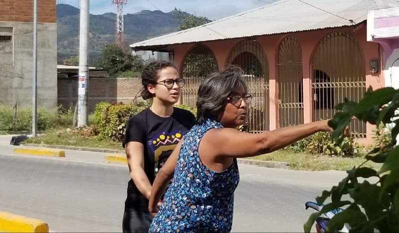 excarcelados políticos asedio policial