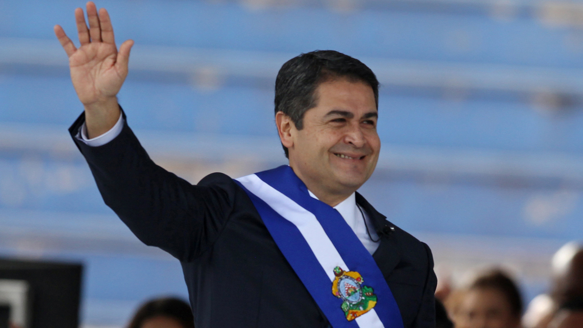 JUAN ORLANDO HERNÁNDEZ