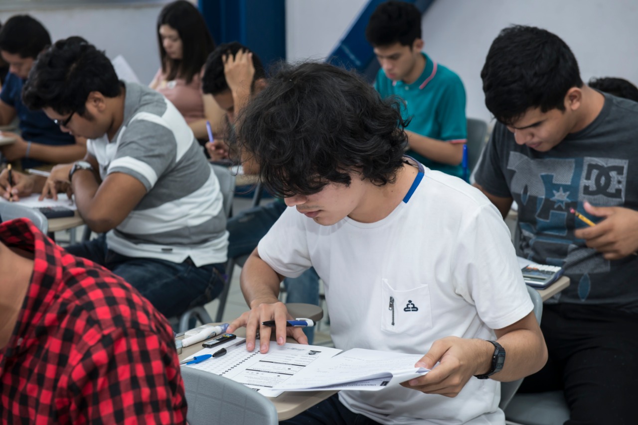 estudiantes UNI