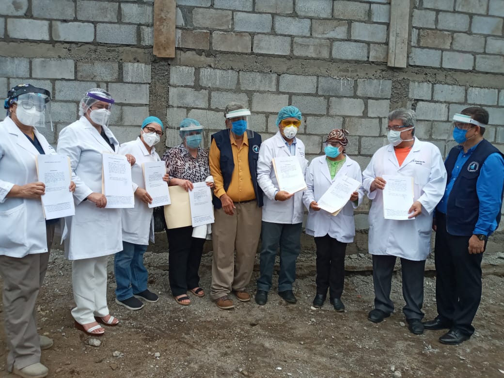 médicos despedidos