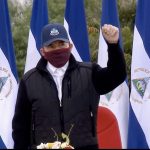 DANIEL ORTEGA CON MASCARILLA