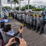 policía