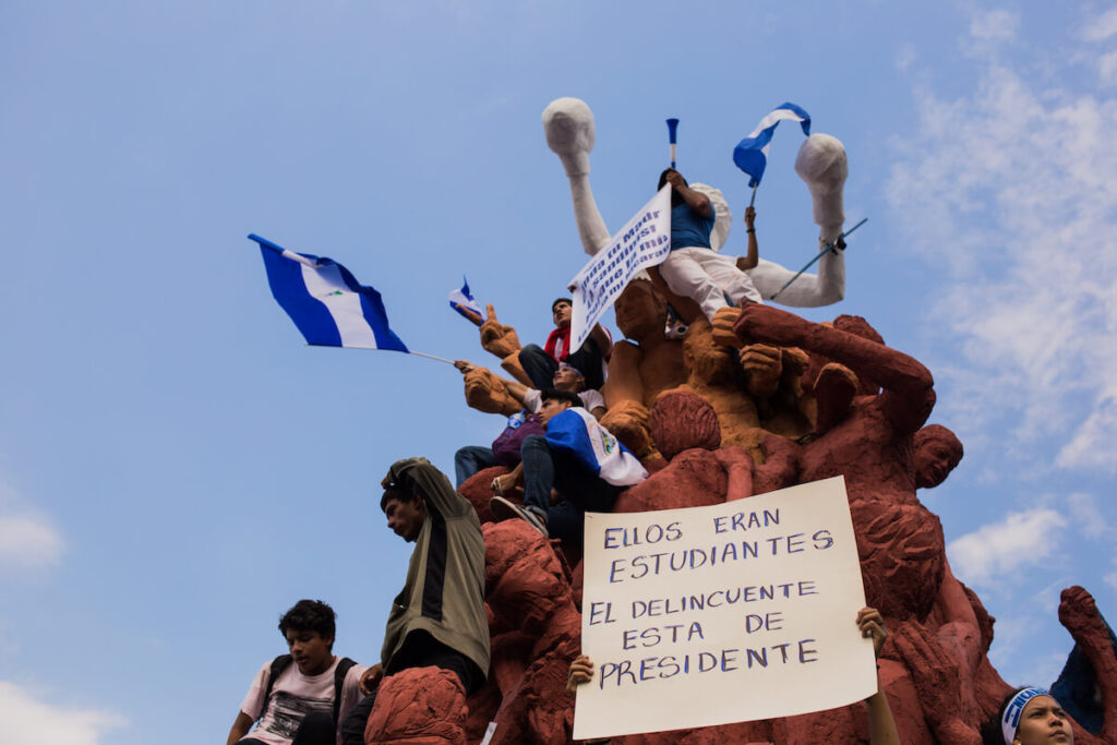 La represión dejó un saldo de 327 personas asesinadas en el marco de las protestas, según organismos de derechos humanos. Muchos de ellos eran estudiantes universitarios. Foto: Divergentes.