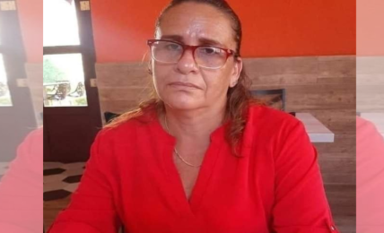 Flor Valdivia