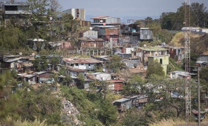 La Carpio, mujeres miskitas en Costa Rica